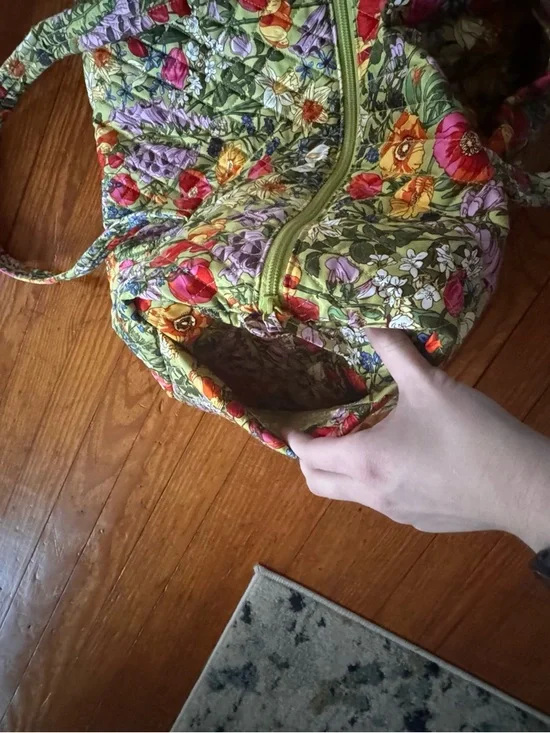 Vera Bradley small original duffle bag - green floral - Picture 7 of 8